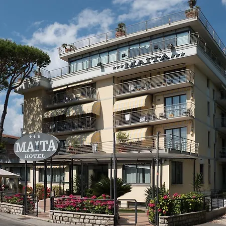 Maita Hotel 3*